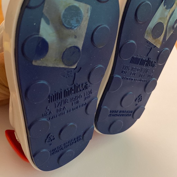 Hello Kitty 🐈‍⬛ Mini Melissa white and red ADORABLE sneakers shoes US 5 toddler - Picture 7 of 10
